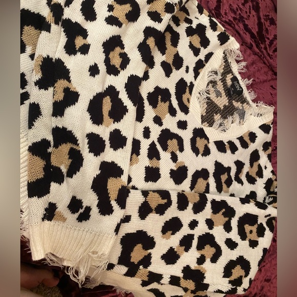 leopard print sweater - Picture 3 of 3